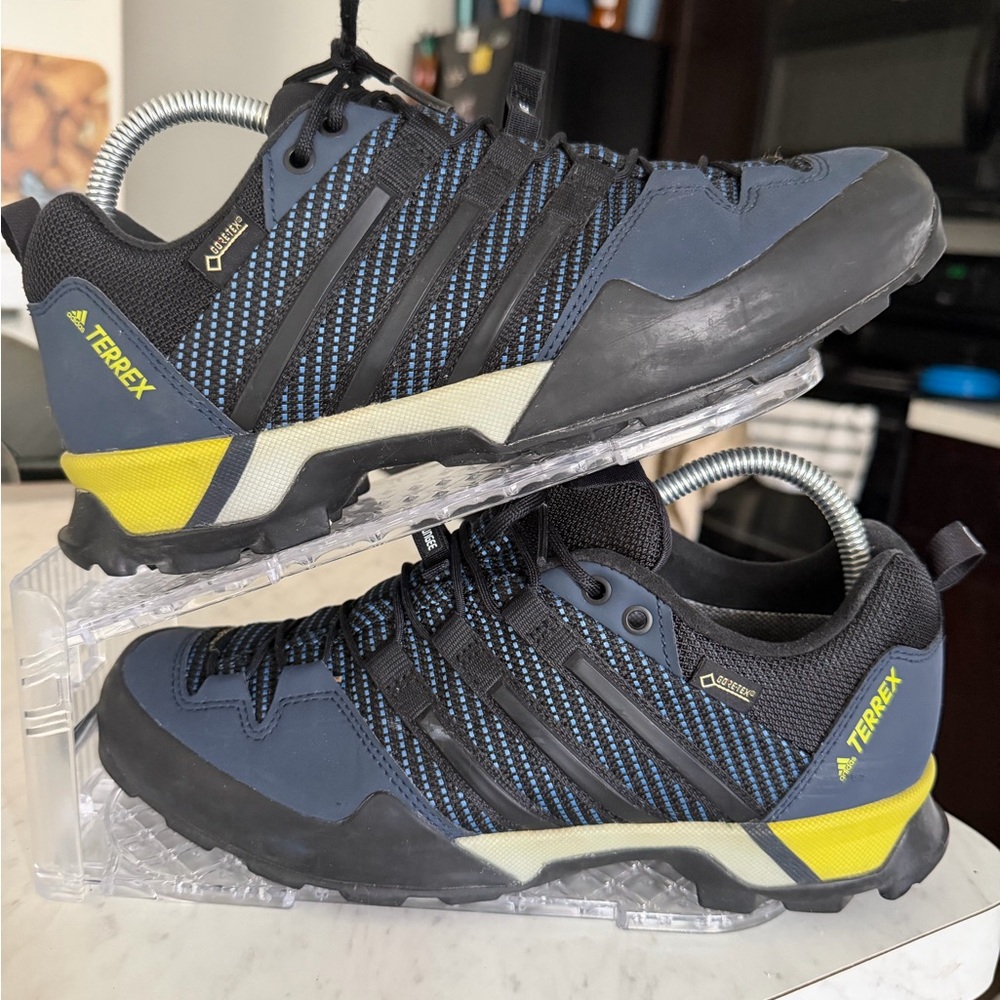 adidas Terrex Men's Hiking Shoes - Blue/Black/Yellow